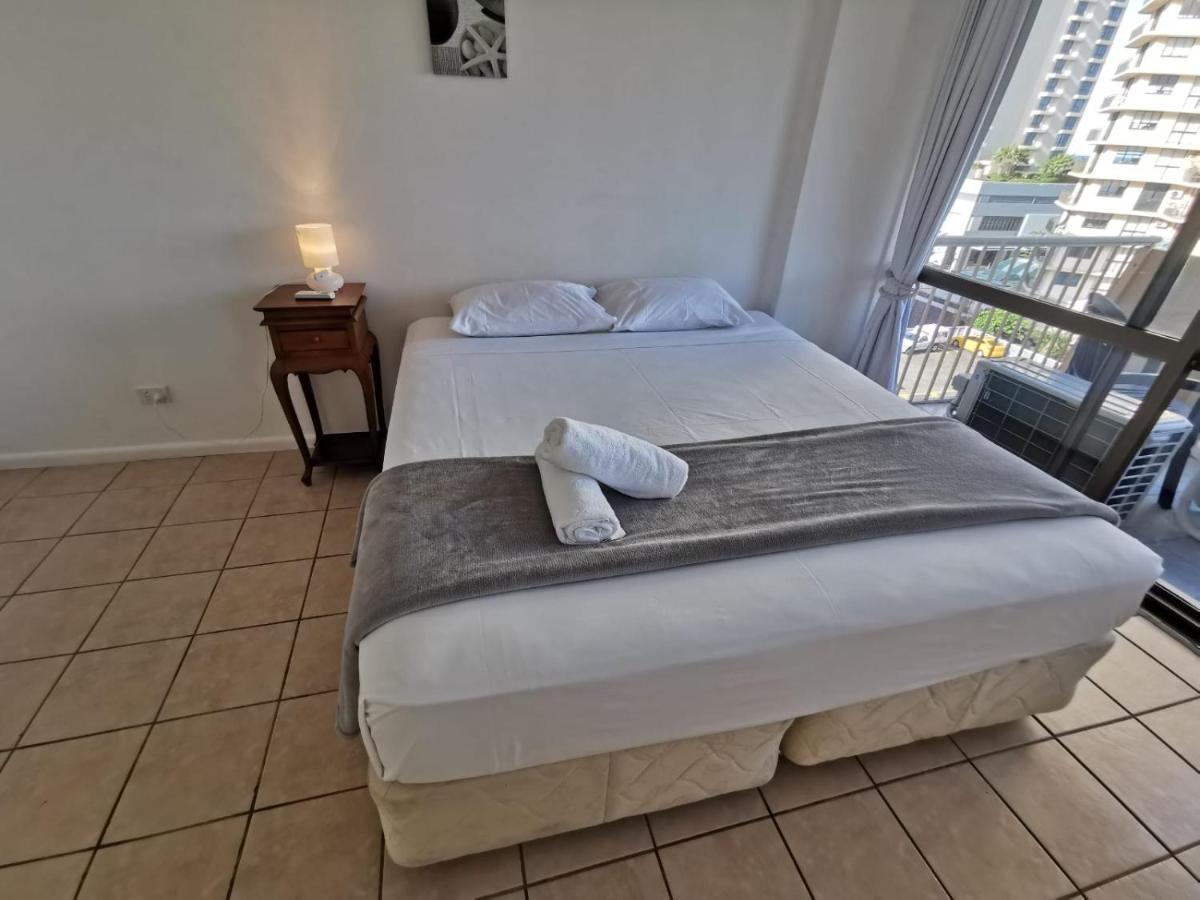 Surfers Holiday Apartments ゴールドコースト エクステリア 写真