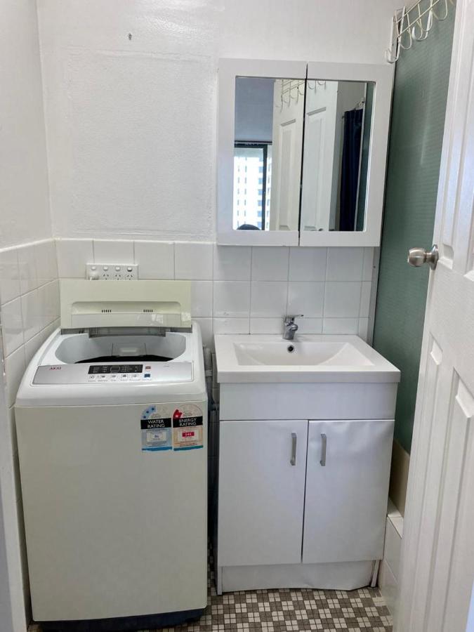 Surfers Holiday Apartments ゴールドコースト エクステリア 写真