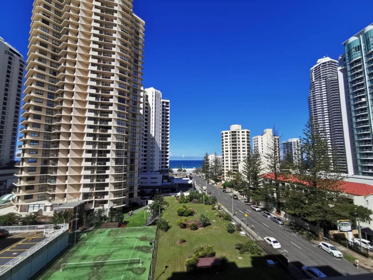 Surfers Holiday Apartments ゴールドコースト エクステリア 写真