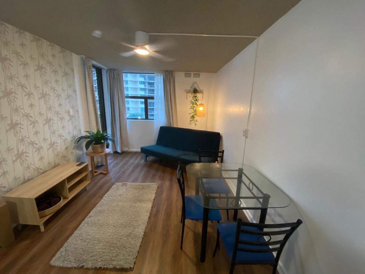 Surfers Holiday Apartments ゴールドコースト エクステリア 写真