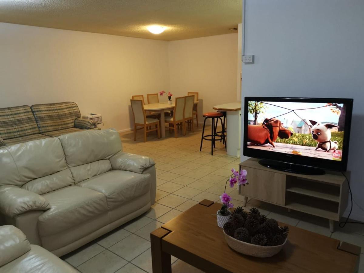 Surfers Holiday Apartments ゴールドコースト エクステリア 写真