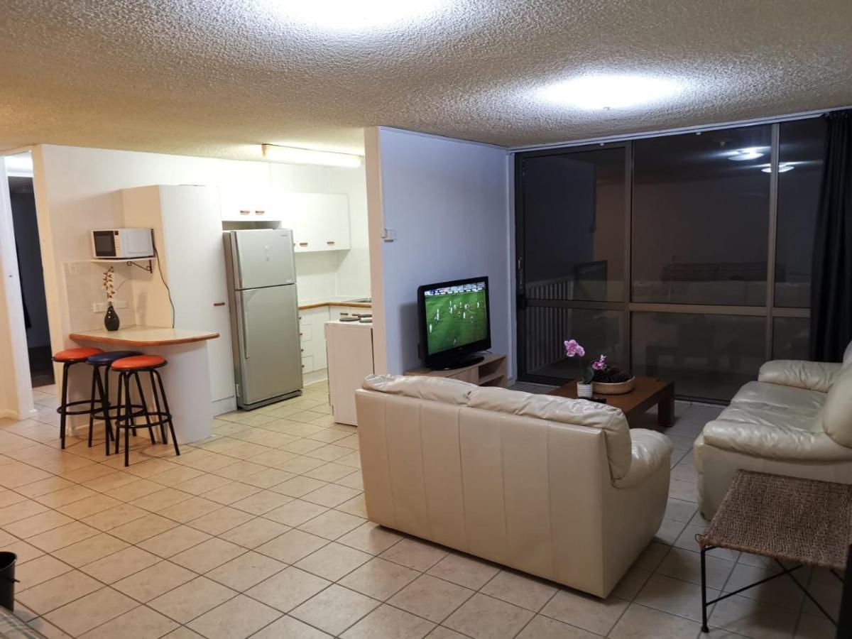 Surfers Holiday Apartments ゴールドコースト エクステリア 写真