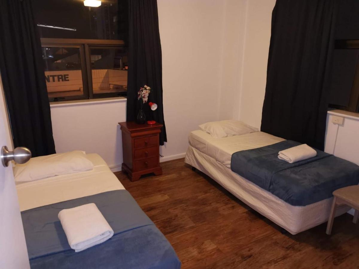 Surfers Holiday Apartments ゴールドコースト エクステリア 写真